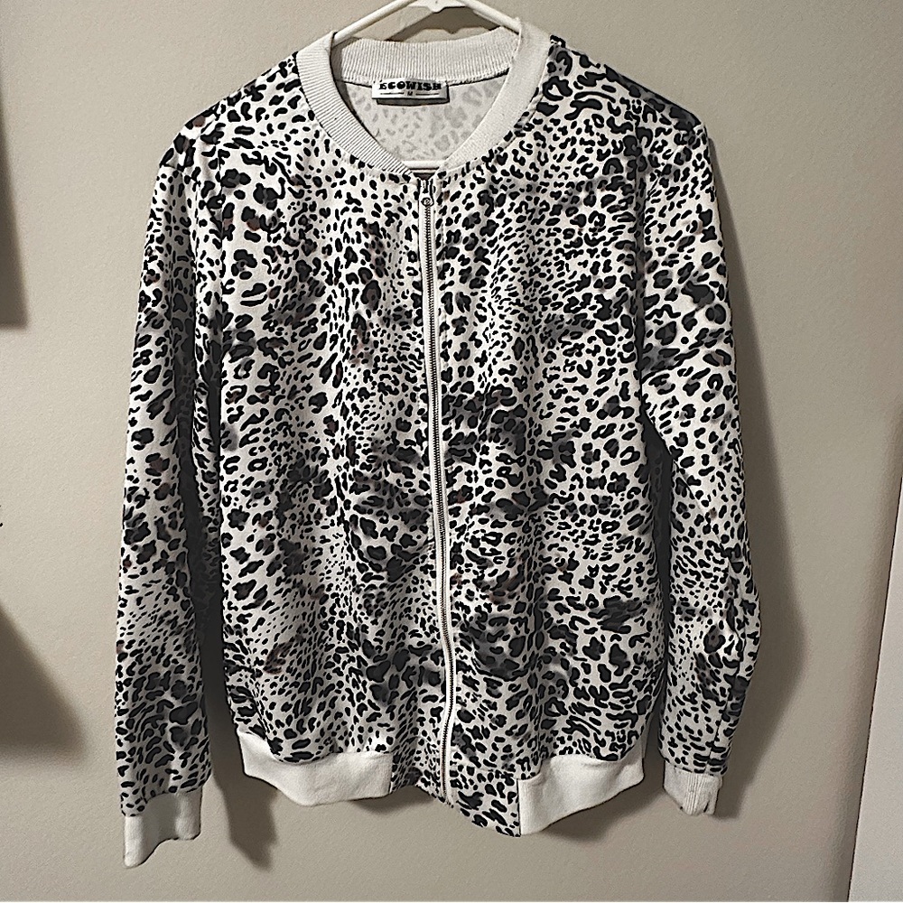 Women’s lightweight bomber jacket